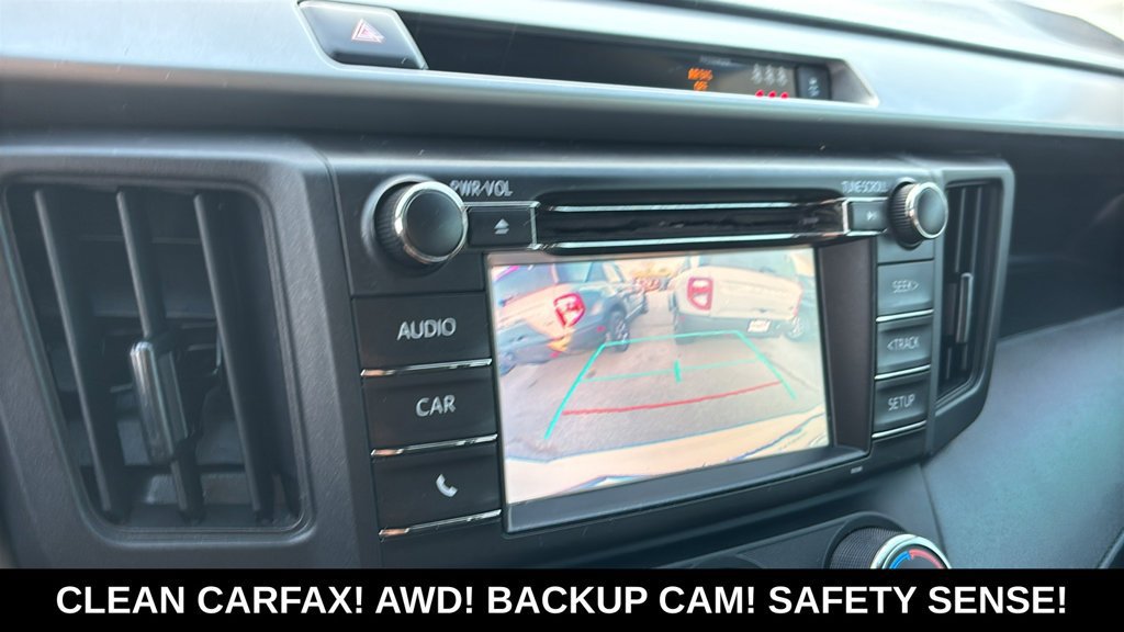 Used 2018 Toyota RAV4 LE AWD/4WD image 18