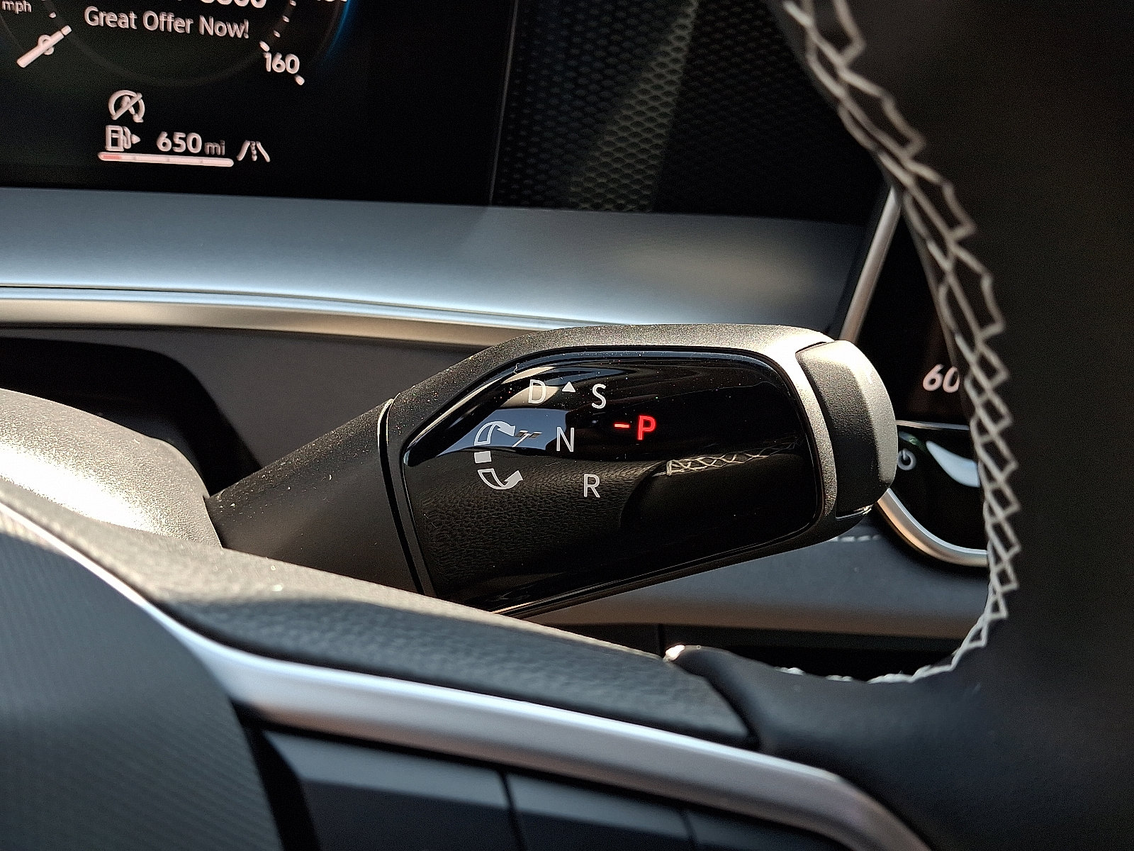 New 2025 Volkswagen Tiguan SE image 9