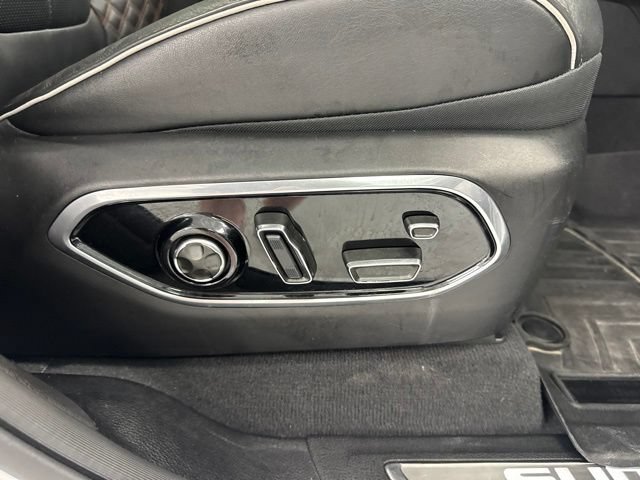 Used 2023 Jeep Grand Cherokee Summit w/ Luxury Tech Group V AWD/4WD image 29