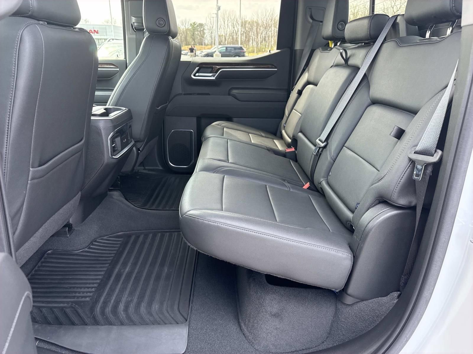 Used 2022 GMC Sierra 1500 Elevation w/ Elevation Premium Package image 28