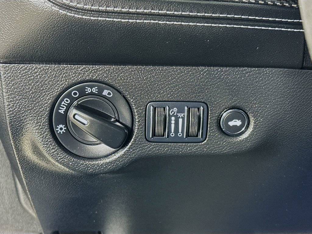Used 2023 Dodge Challenger SRT Hellcat image 12