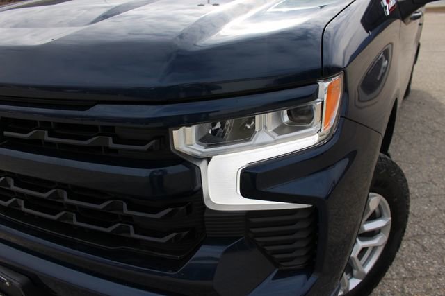 Used 2023 Chevrolet Silverado 1500 RST image 5