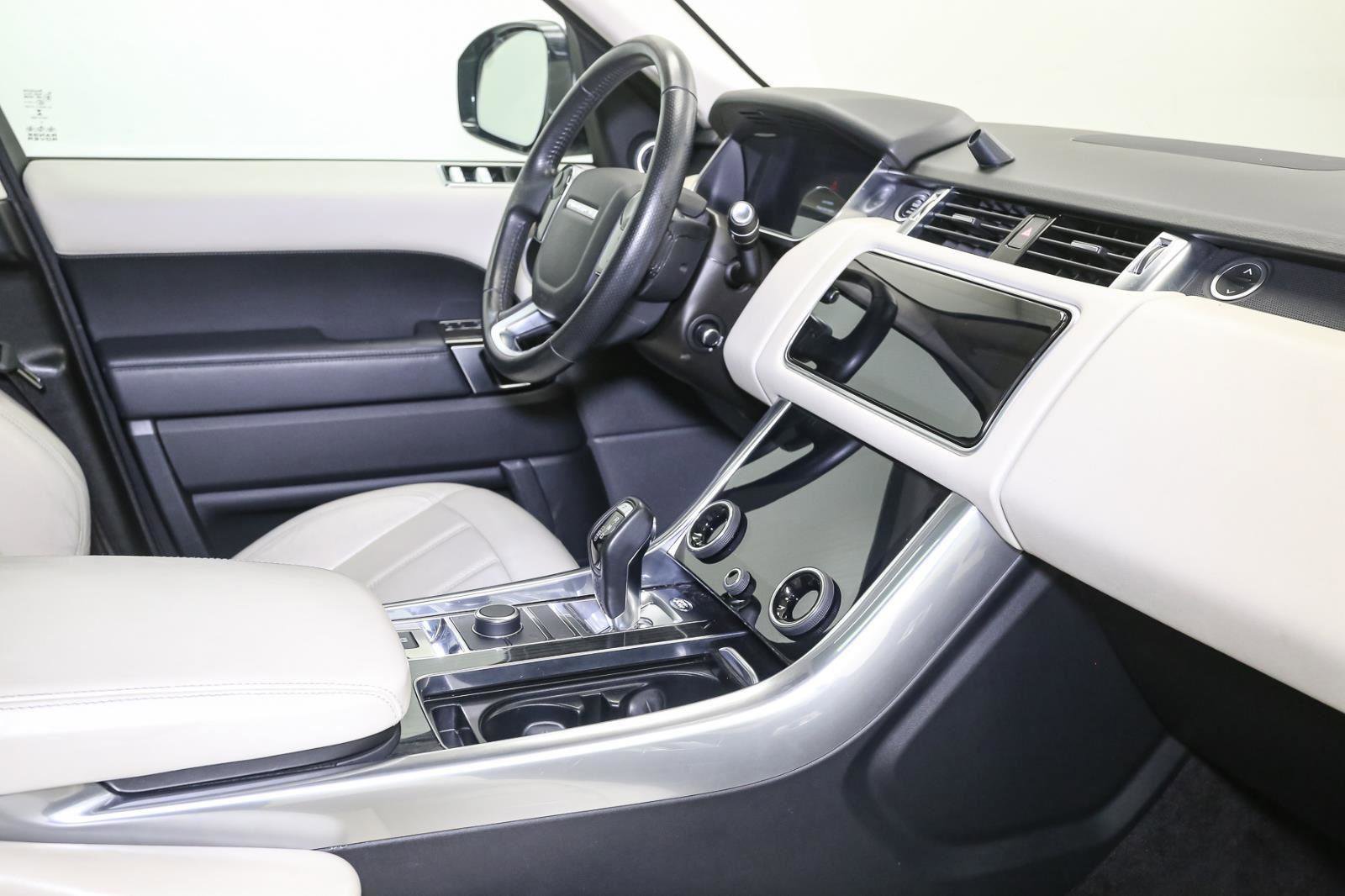 Used 2019 Land Rover Range Rover Sport HSE image 19