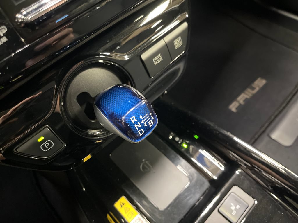 Certified 2019 Toyota Prius XLE w/ Advanced Technology Package AWD/4WD image 23