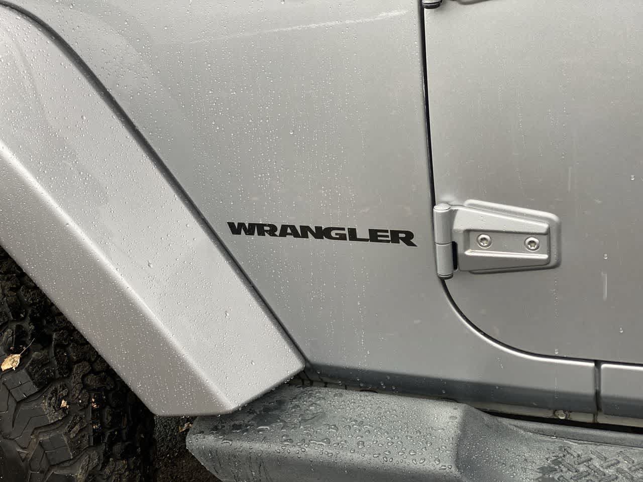 Used 2014 Jeep Wrangler Sahara AWD/4WD image 10