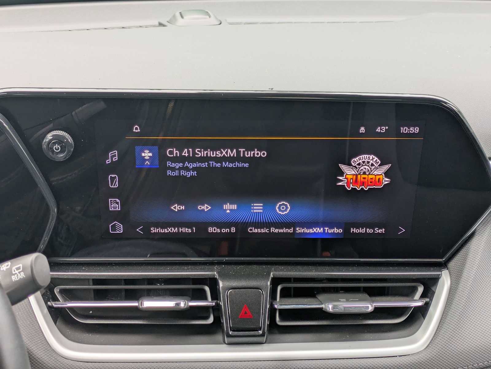 New 2025 Chevrolet TrailBlazer LT w/ LT Cold Weather Package image 28