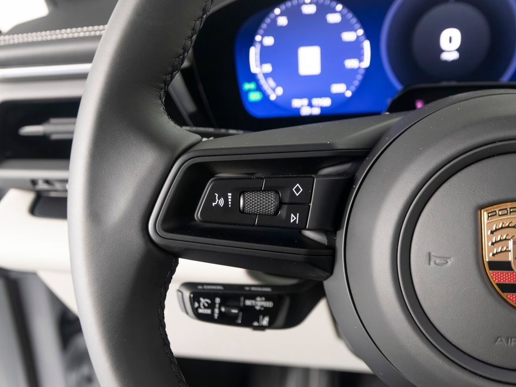 New 2026 Porsche Macan 4 Electric AWD/4WD image 25