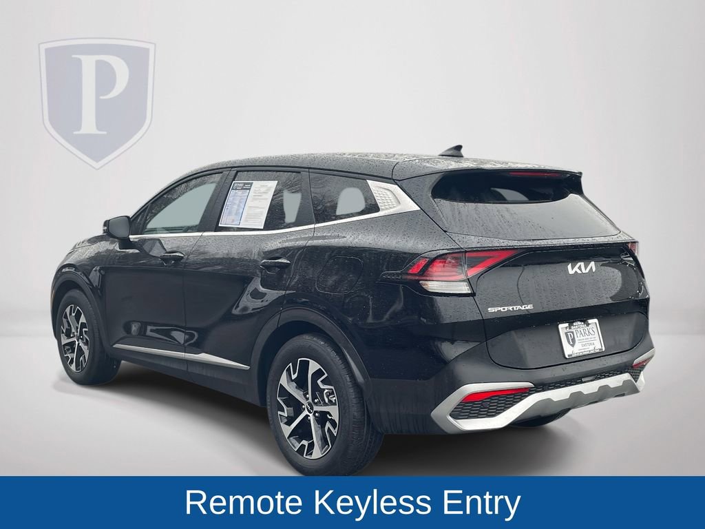 Used 2024 Kia Sportage EX image 6