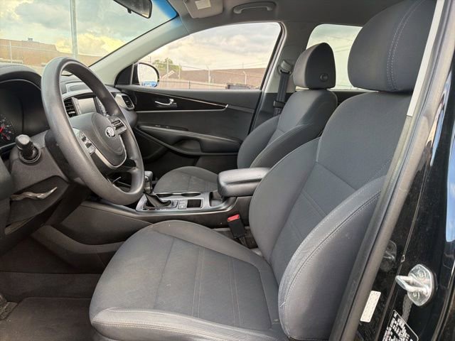 Used 2019 Kia Sorento FWD image 10