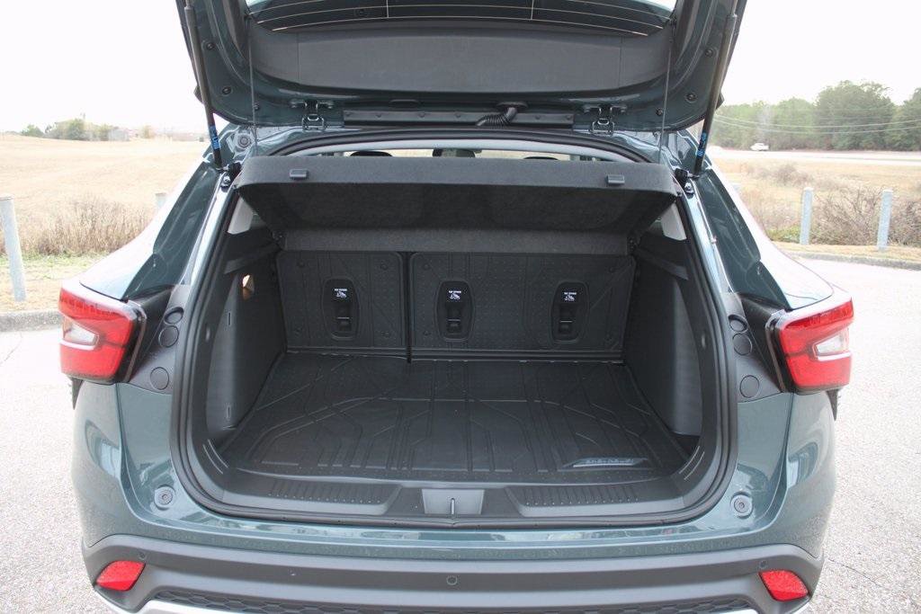 New 2026 Chevrolet Trax LT w/ Driver Confidence Package image 19