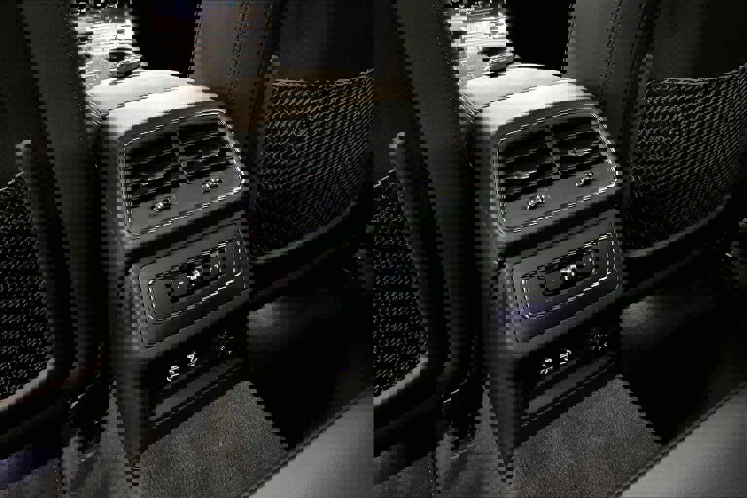 Used 2025 Audi A6 2.0T Premium image 34