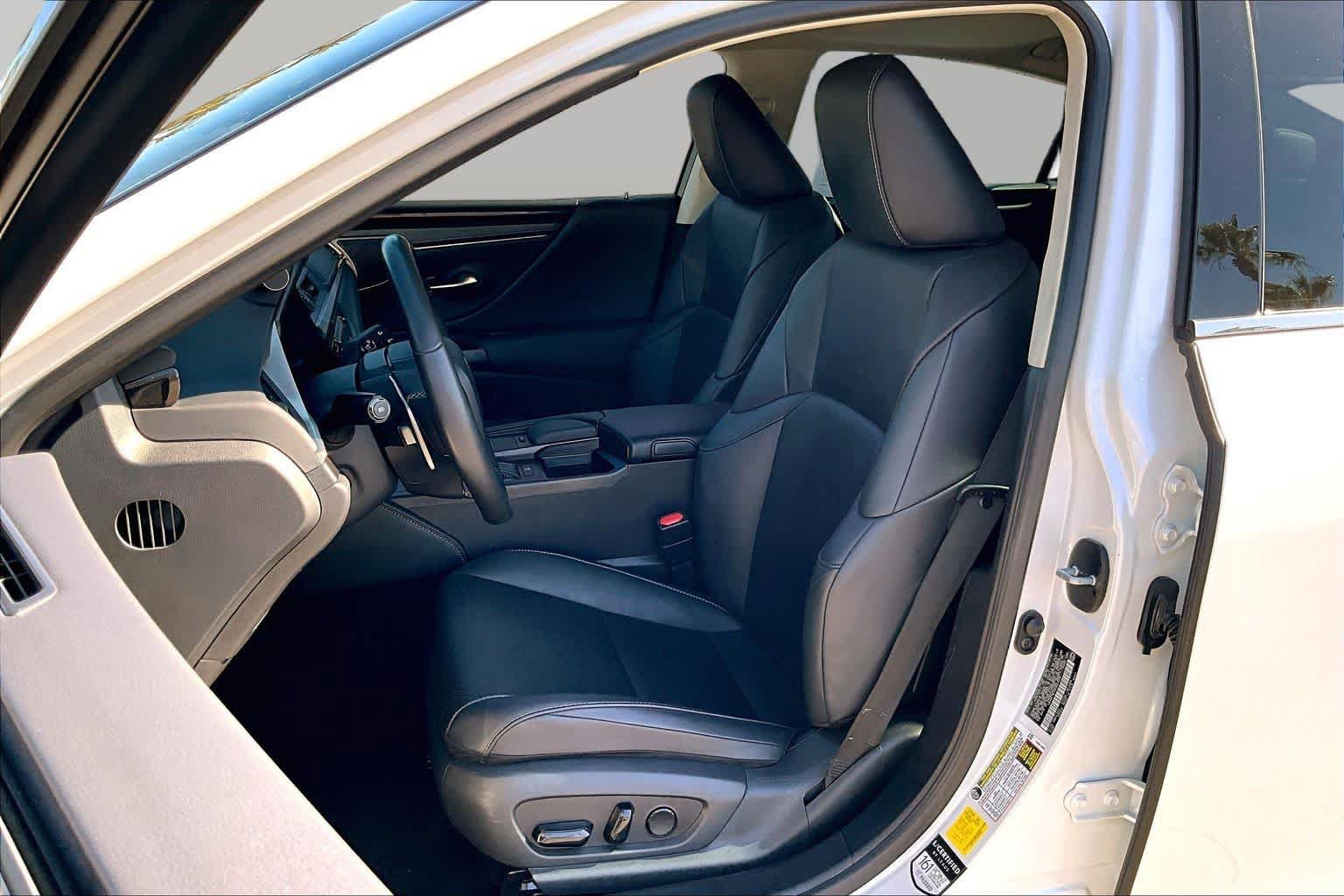 Used 2019 Lexus ES 350 w/ Premium Package FWD image 7