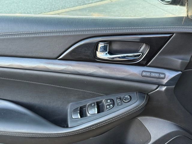 Used 2019 Nissan Maxima Platinum w/ Illumination Package FWD image 15