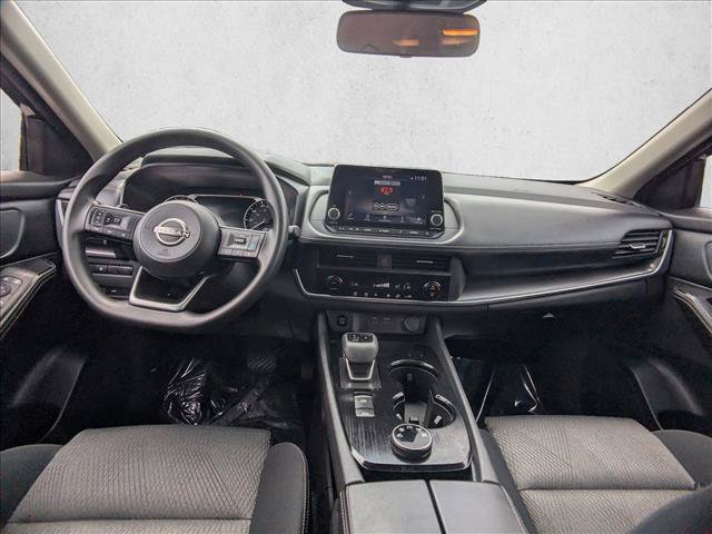 Used 2024 Nissan Rogue SV AWD/4WD image 15