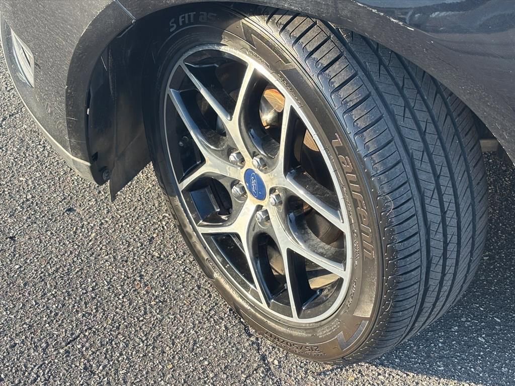 Used 2017 Ford Focus SEL image 27