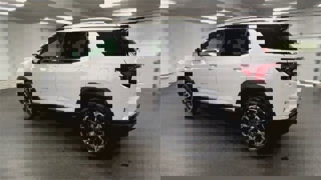 Used 2025 GMC Terrain Elevation w/ Elevation Premium Package image 6