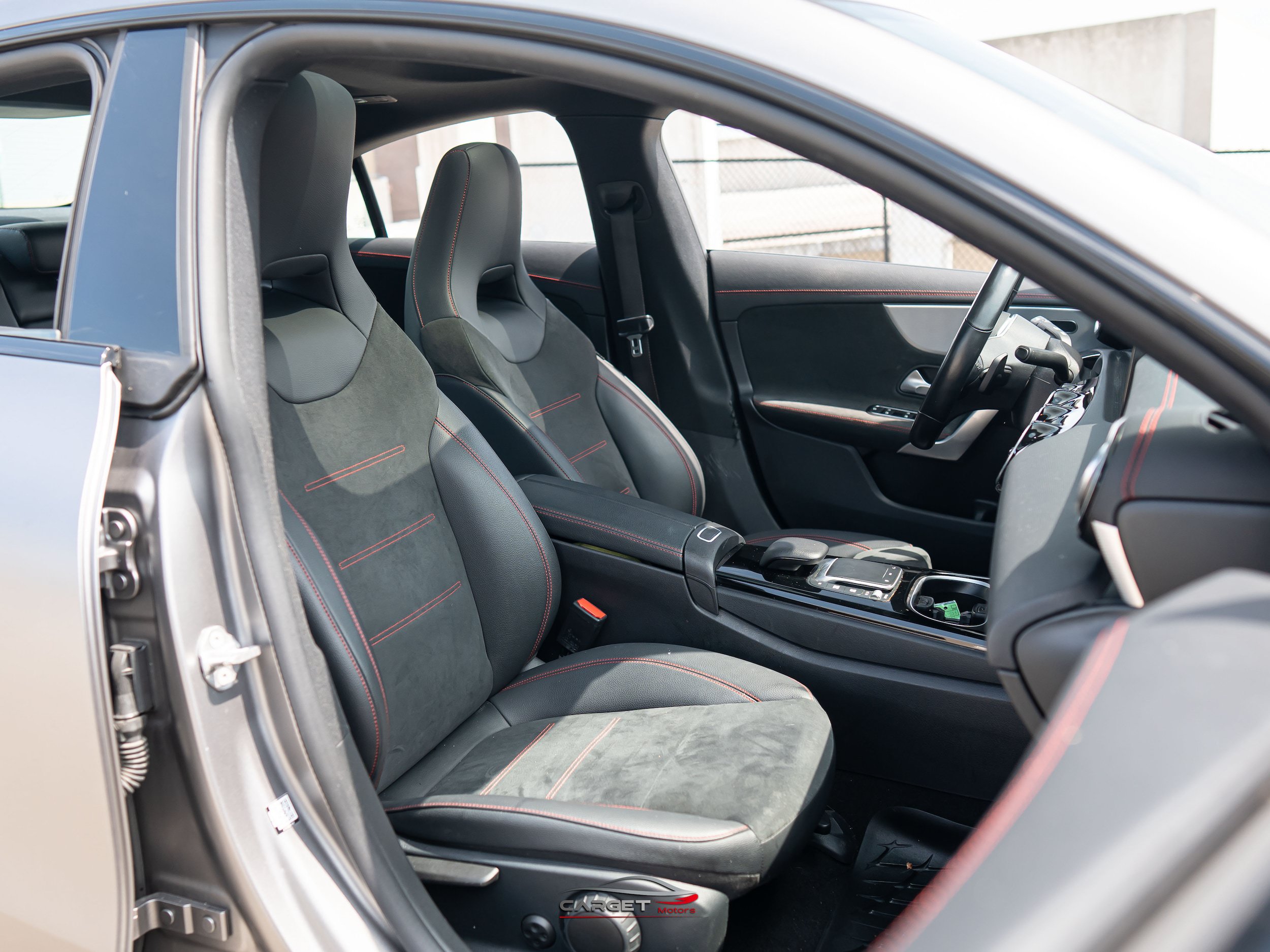 Used 2022 Mercedes-Benz CLA 250 4MATIC image 17