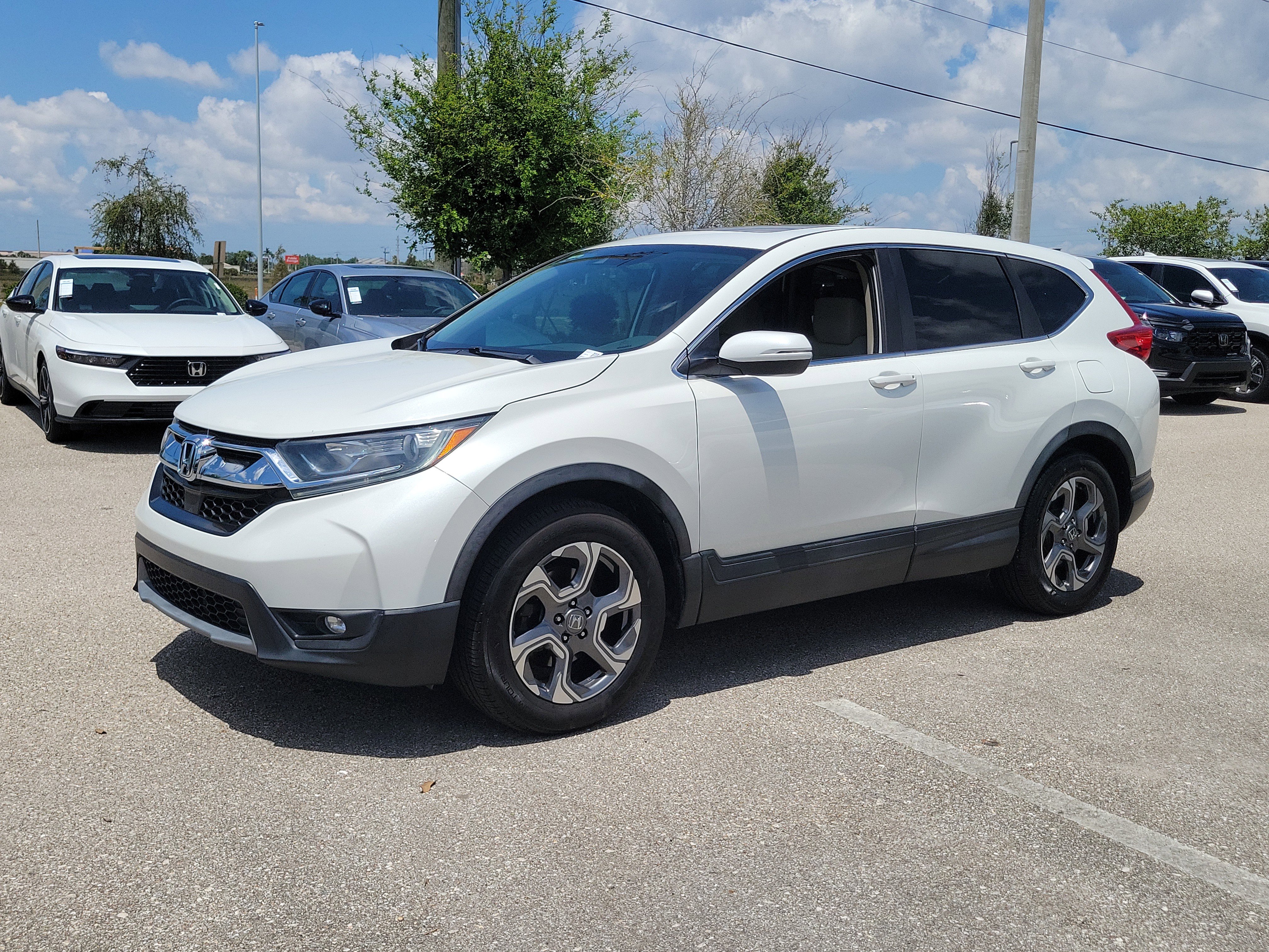Used 2019 Honda CR-V EX image 7