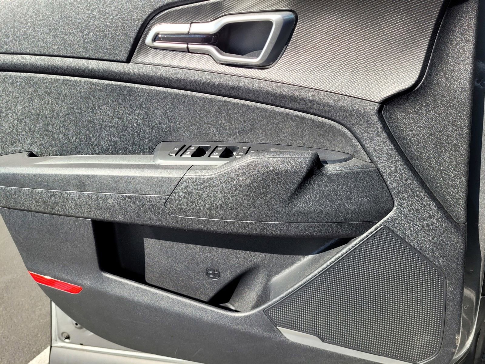 Used 2024 Kia Sportage LX image 21