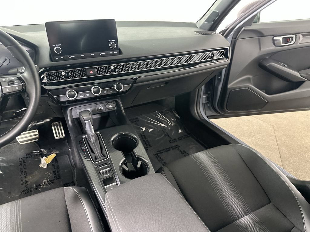 Used 2023 Honda Civic Sport image 19