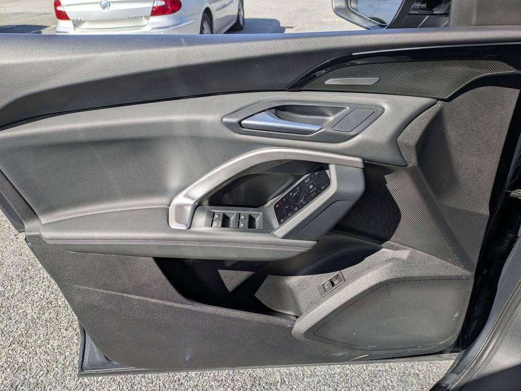 Certified 2025 Audi Q5 Premium Plus w/ Premium Plus image 7