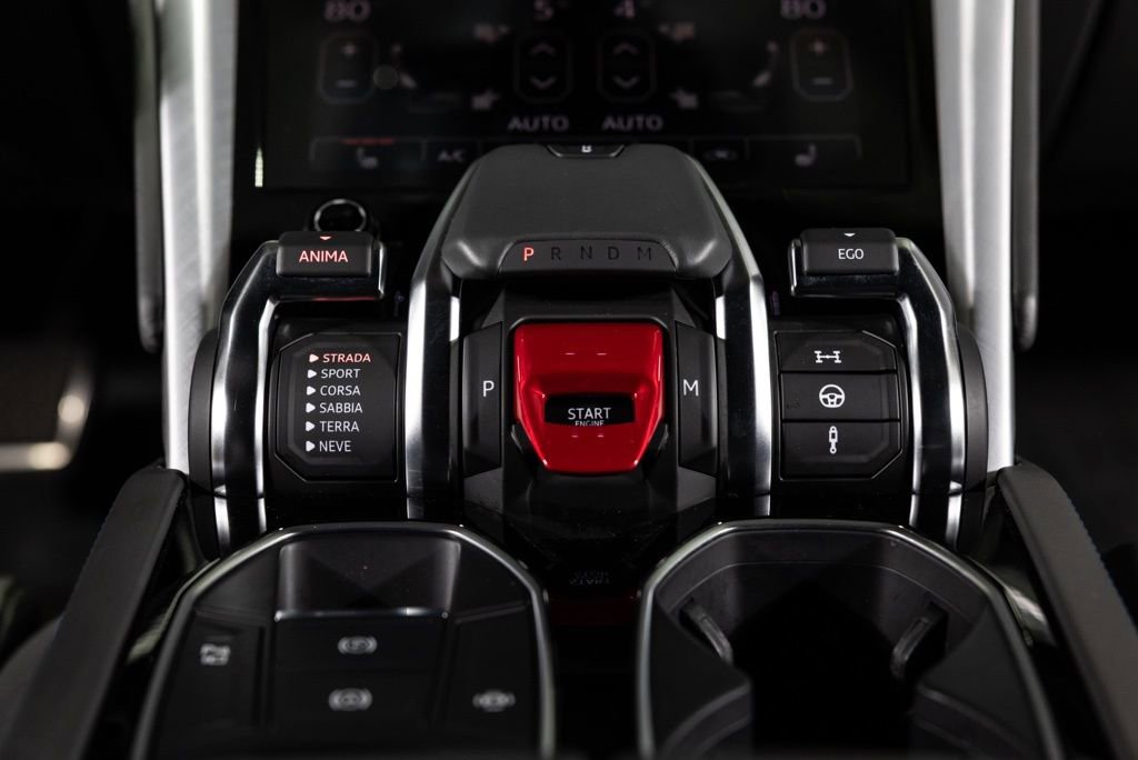 Used 2020 Lamborghini Urus image 14