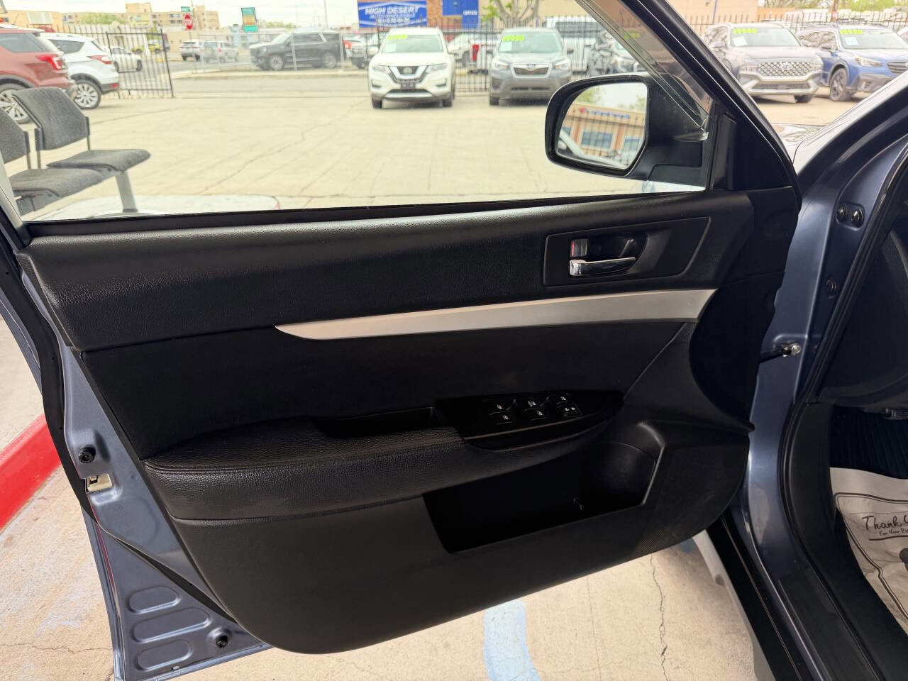 Used 2013 Subaru Outback 2.5i Premium w/ All-Weather Pkg image 10