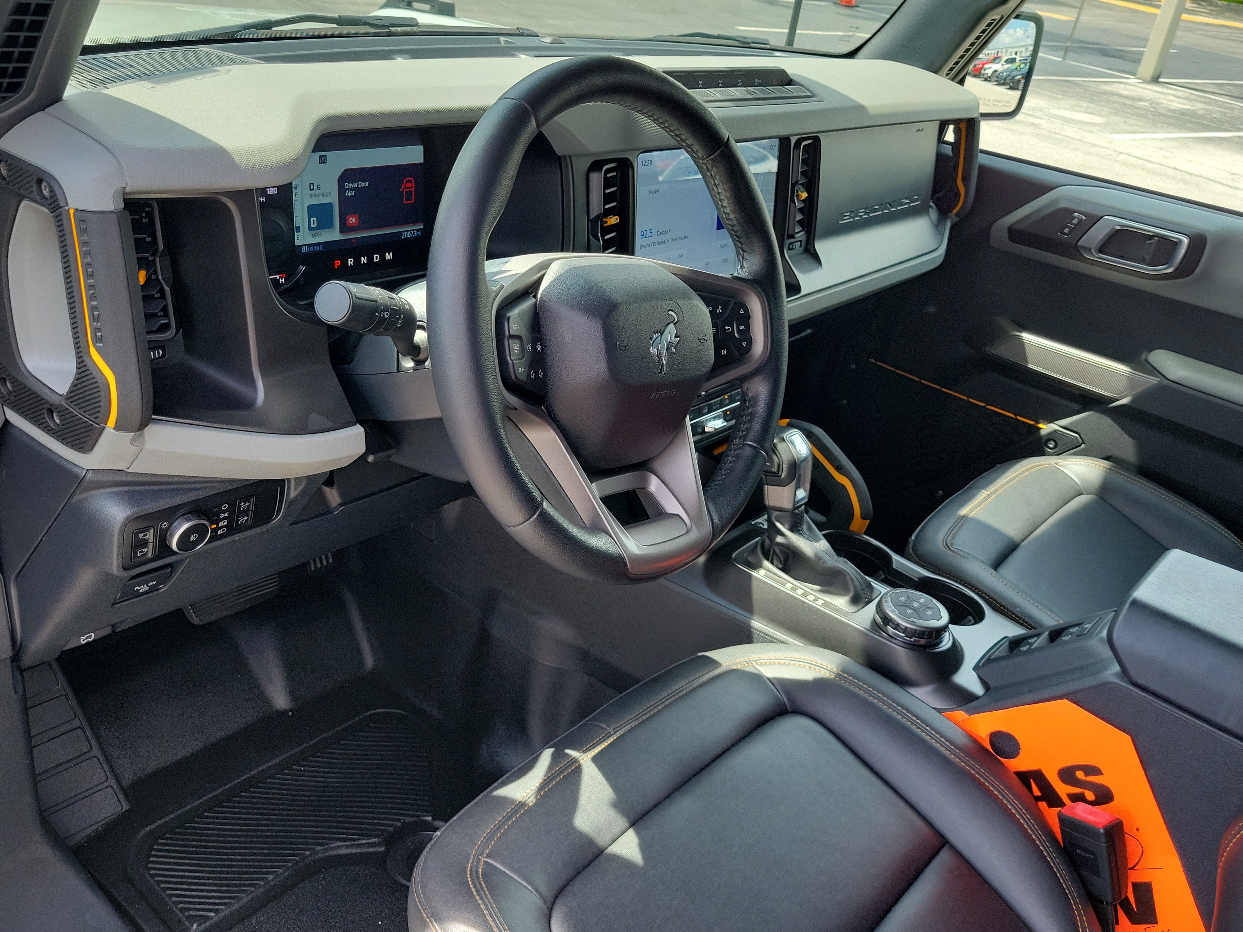 Used 2023 Ford Bronco Badlands w/ Sasquatch Package AWD/4WD image 21