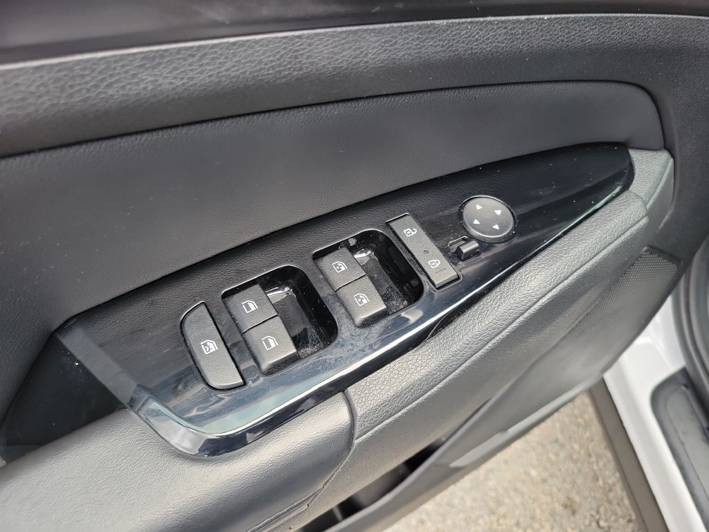 Certified 2024 Kia Sportage EX FWD image 19
