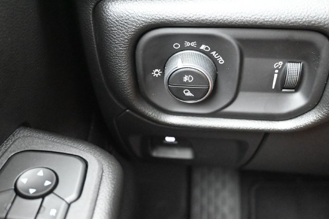 New 2027 RAM 1500 Express RWD image 14