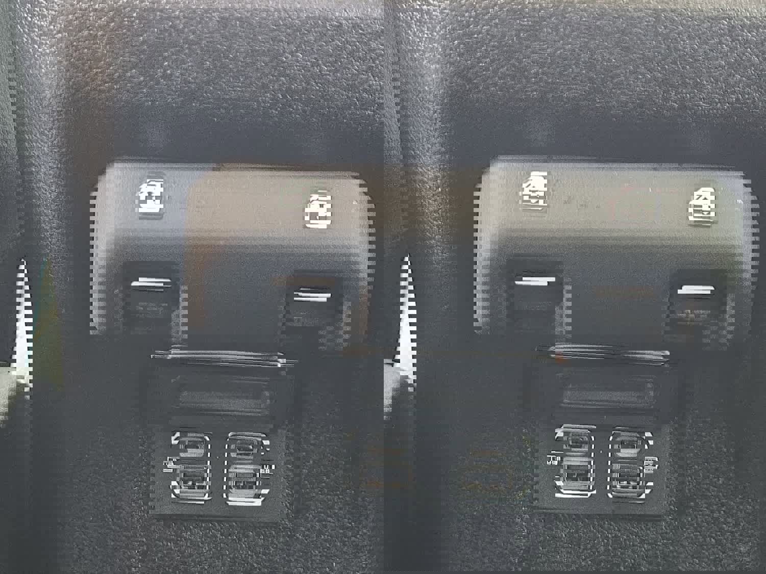 Used 2024 Jeep Wrangler Sahara w/ Technology Group image 43