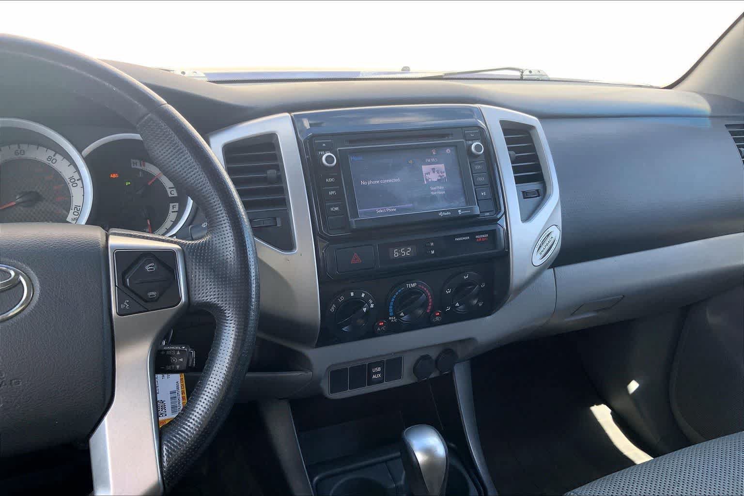 Used 2014 Toyota Tacoma PreRunner RWD image 15