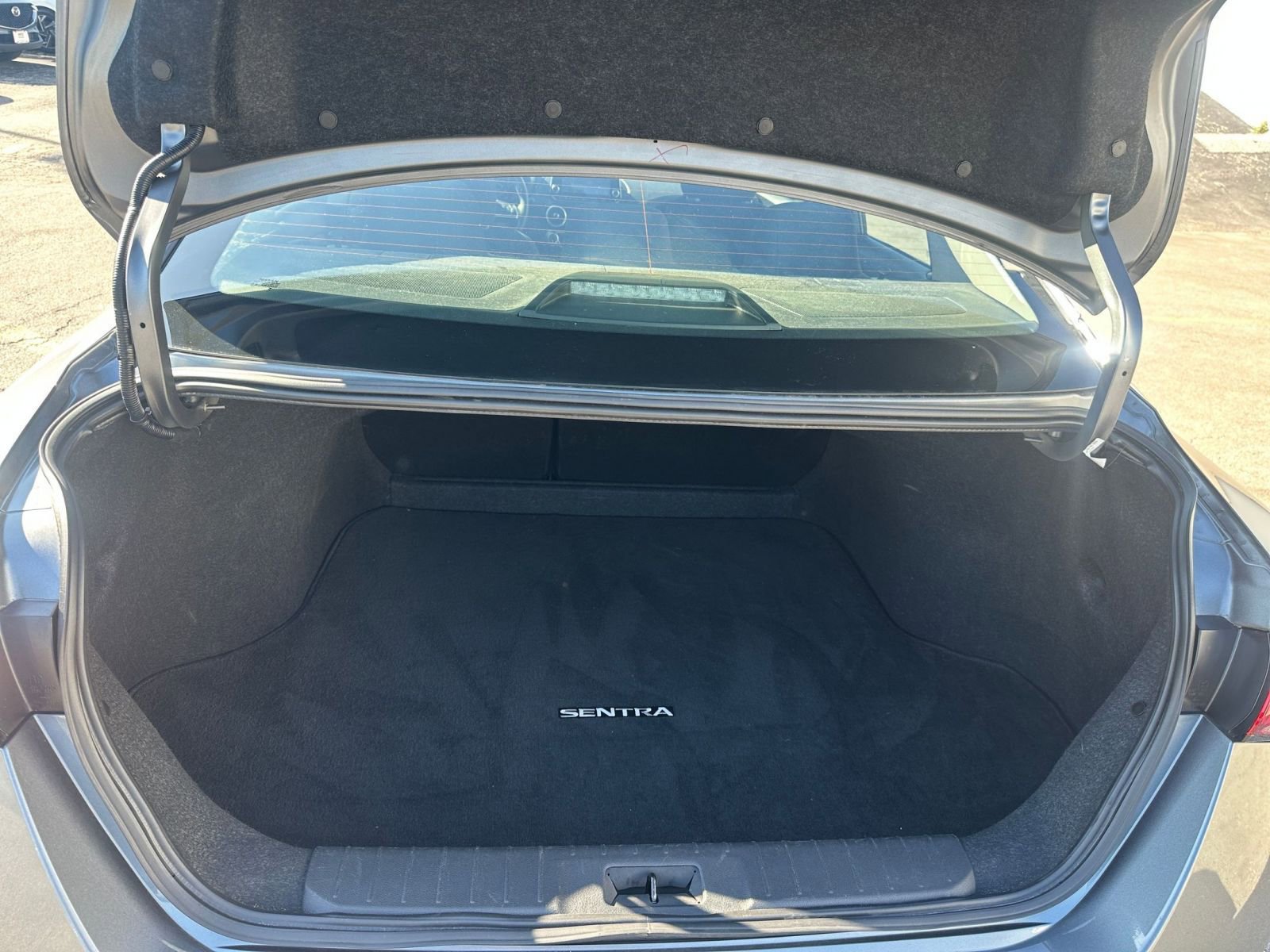 Used 2024 Nissan Sentra SV image 29