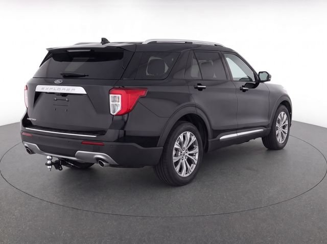 Used 2023 Ford Explorer Limited w/ Equipment Group 301A RWD image 4