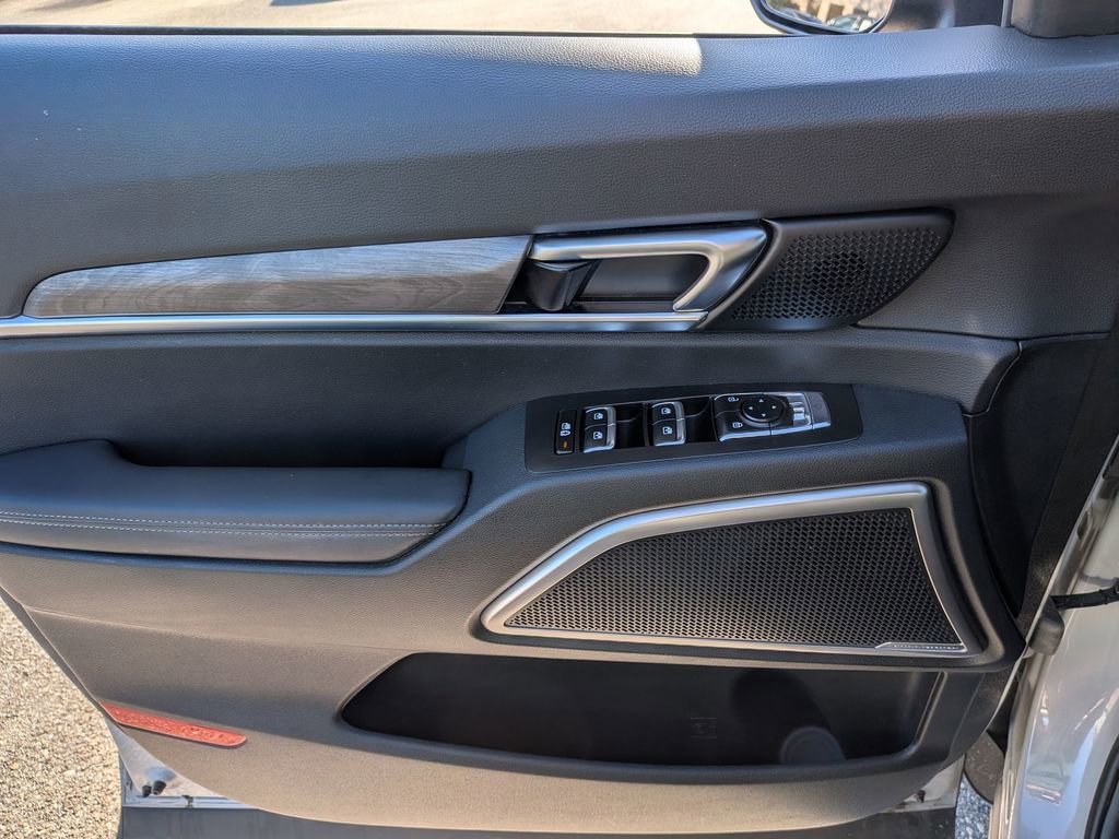 Used 2024 Kia Telluride EX X-Line image 13