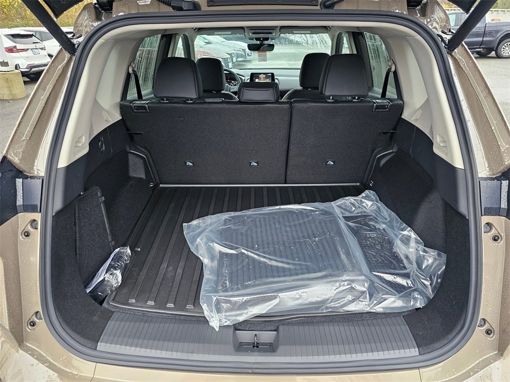 New 2026 Nissan Rogue SV w/ Rock Creek Premium Package image 18