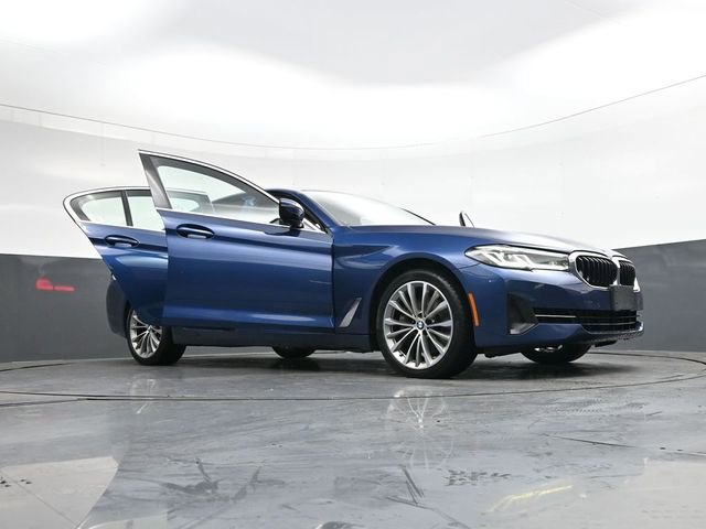 Used 2022 BMW 540i xDrive w/ Premium Package image 44