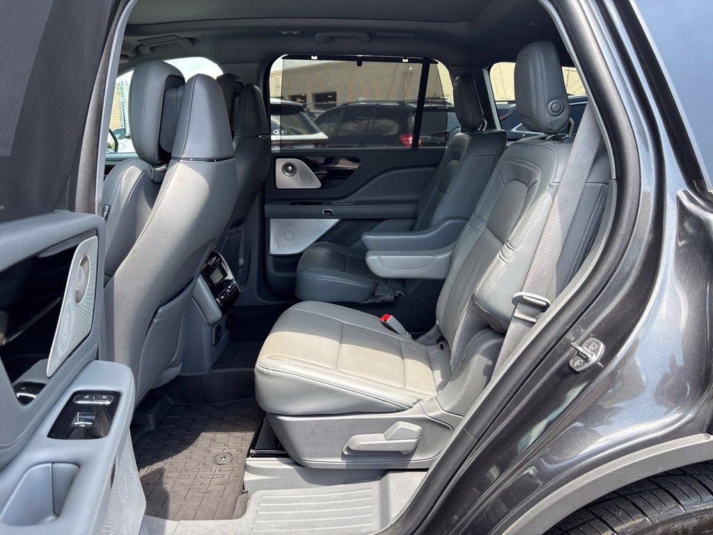 Used 2020 Lincoln Aviator Reserve w/ Equipment Group 202A AWD/4WD image 18