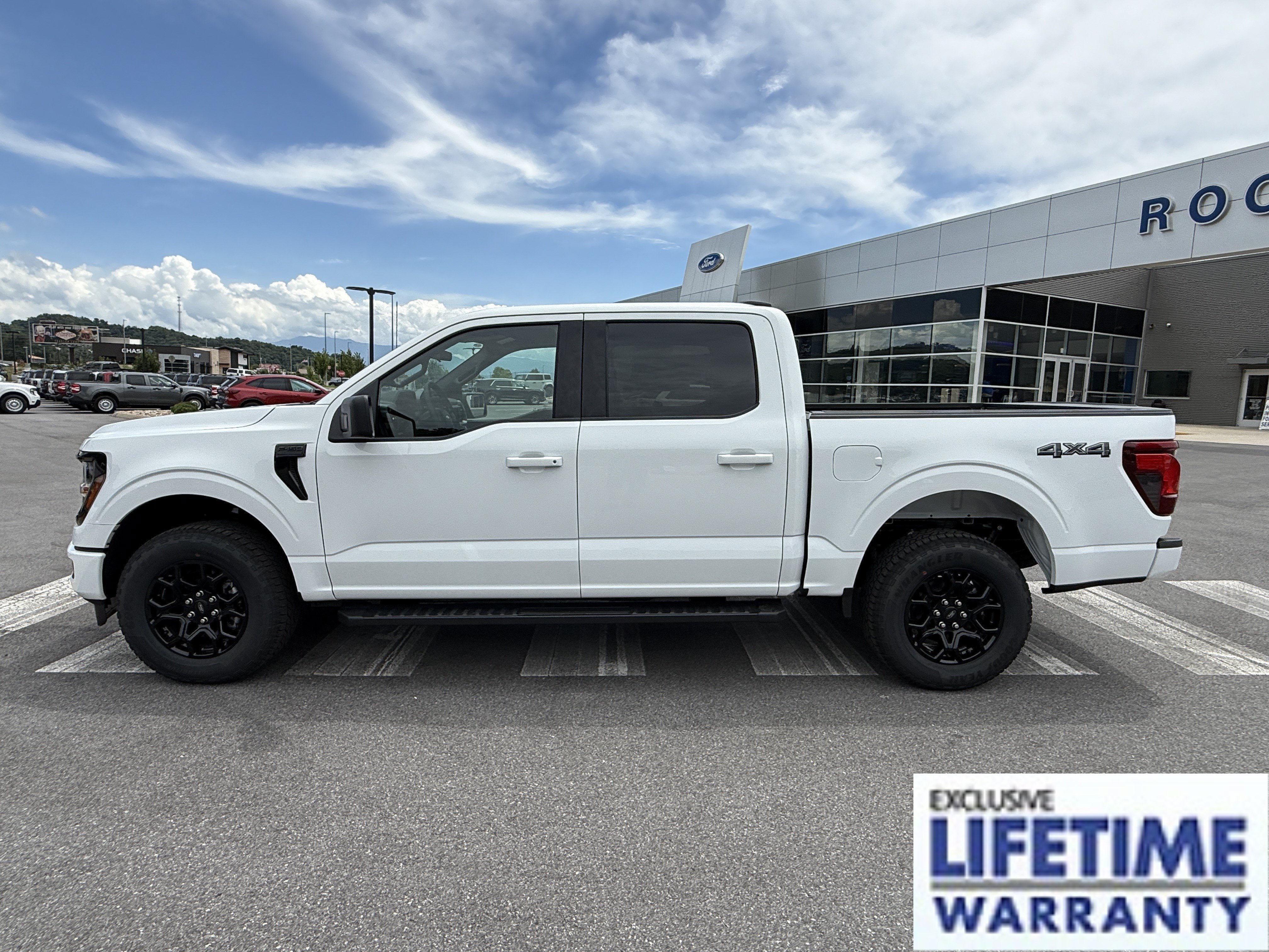 New 2026 Ford F150 XLT w/ XLT Black Appearance Package AWD/4WD image 8
