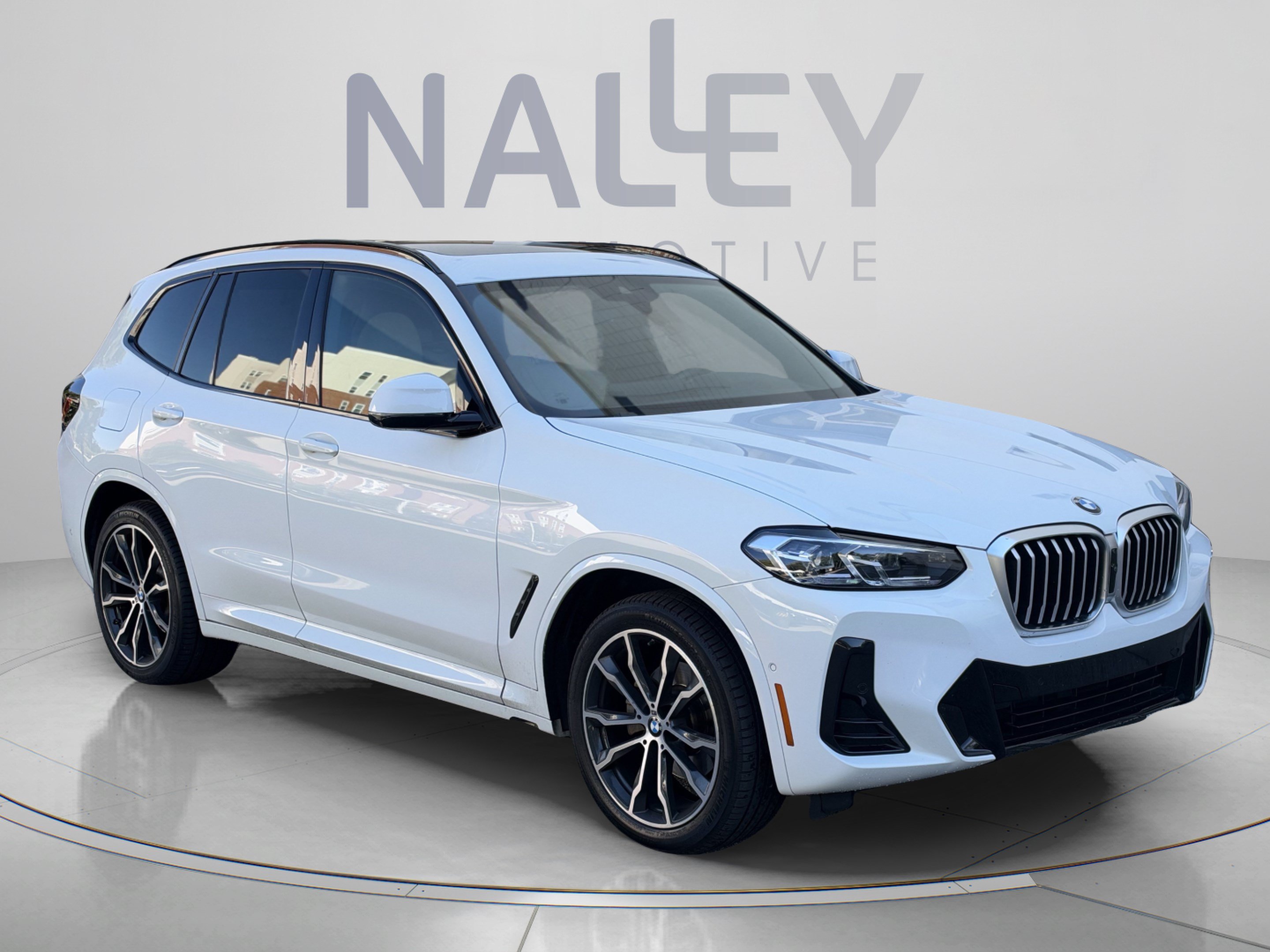 Used 2023 BMW X3 xDrive30i w/ M Sport Package AWD/4WD image 5