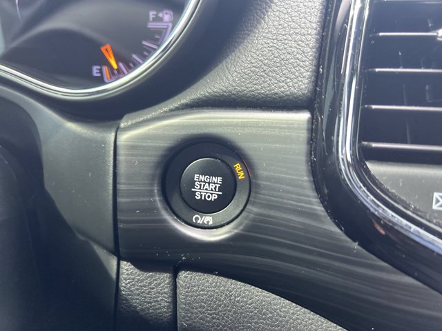 Used 2020 Jeep Grand Cherokee Altitude AWD/4WD image 17