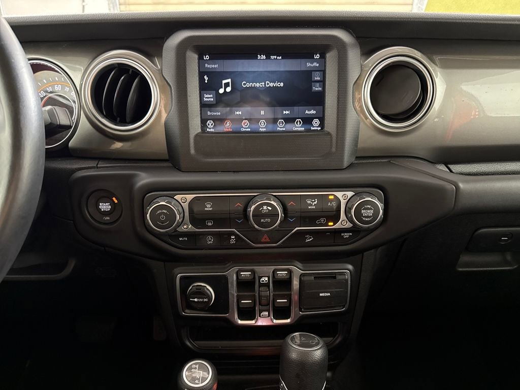 Used 2019 Jeep Wrangler Unlimited Sahara image 20