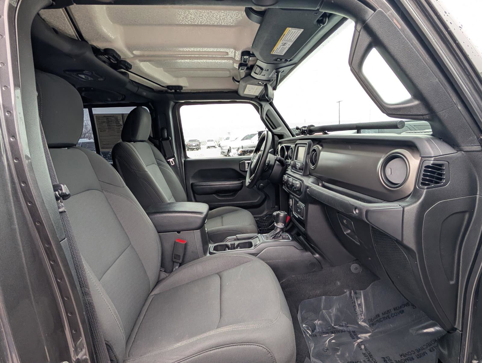 Used 2020 Jeep Gladiator Sport image 10