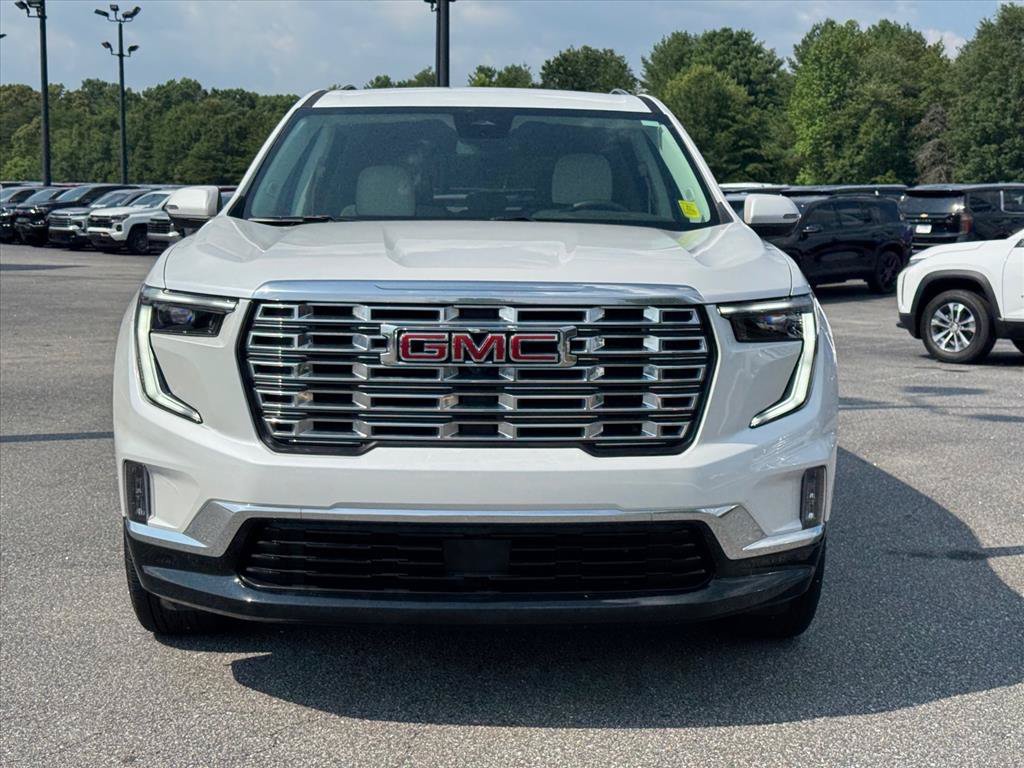 Used 2024 GMC Acadia Denali AWD/4WD image 7