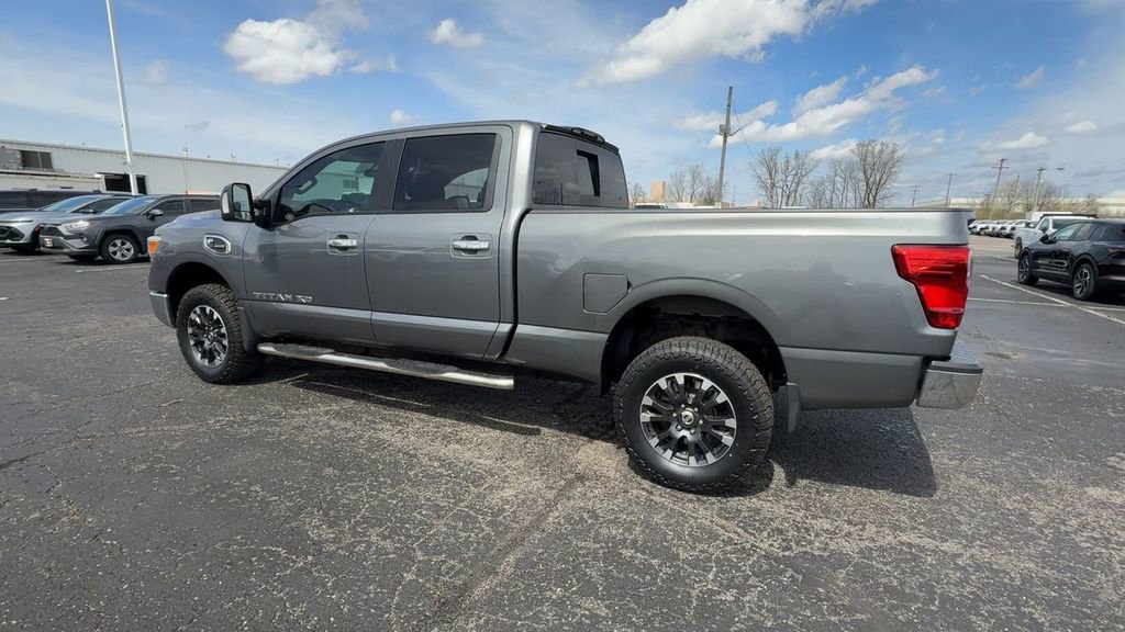 Used 2017 Nissan Titan SV RWD image 6