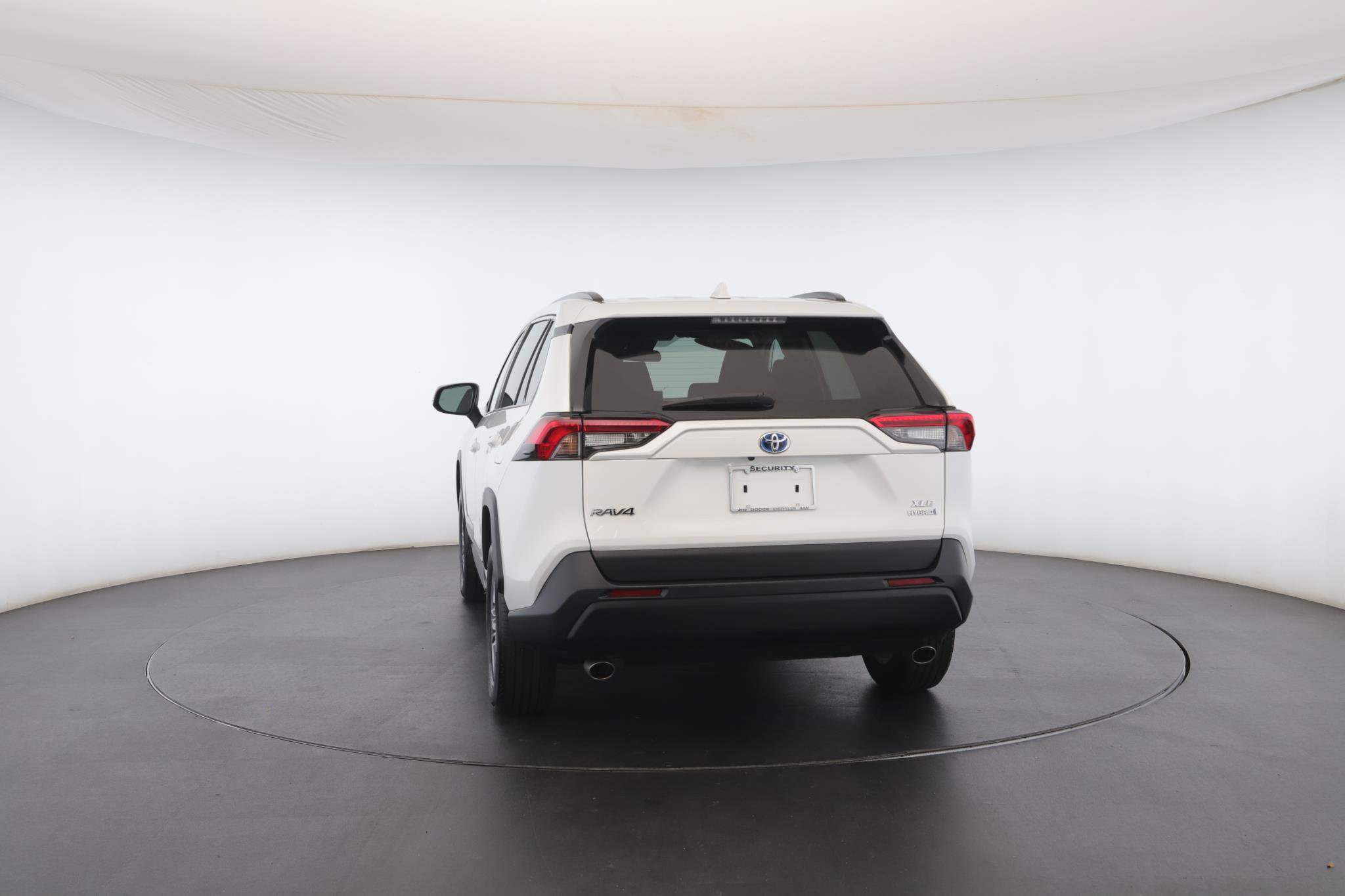 Used 2022 Toyota RAV4 XLE image 23