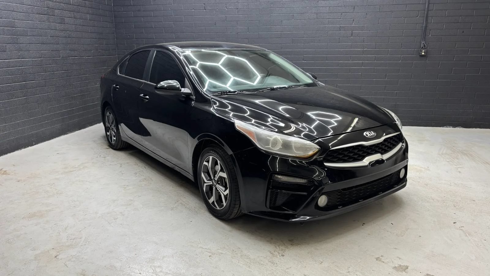 Used 2020 Kia Forte LXS FWD image 1