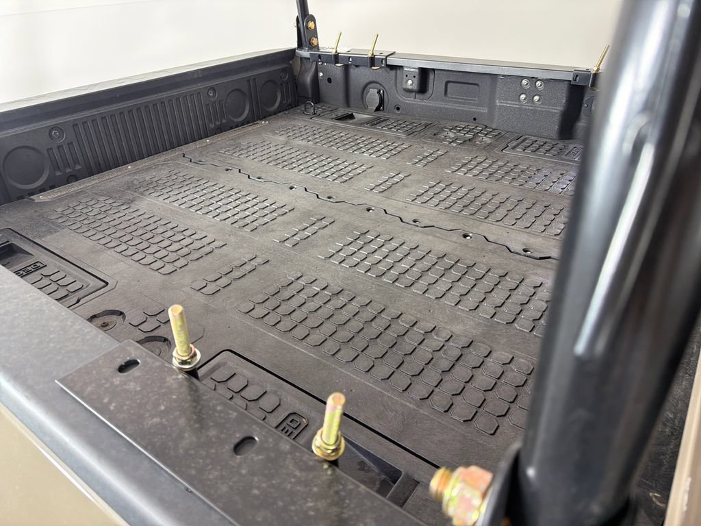 Used 2023 Nissan Titan PRO-4X w/ Pro-4x Utility Package AWD/4WD image 24