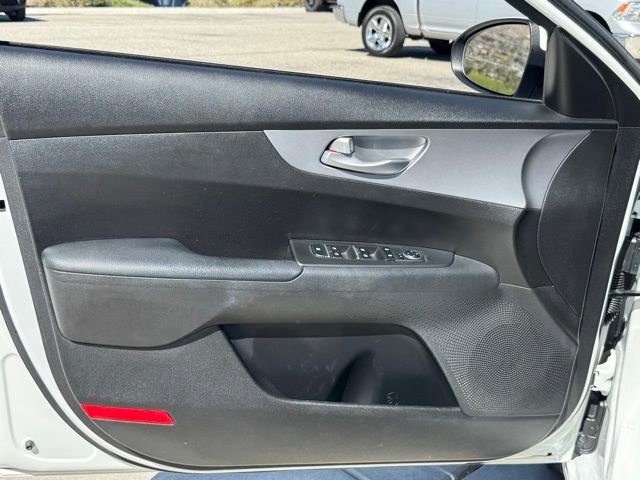 Used 2023 Kia Forte LXS w/ LXS Technology Package image 27
