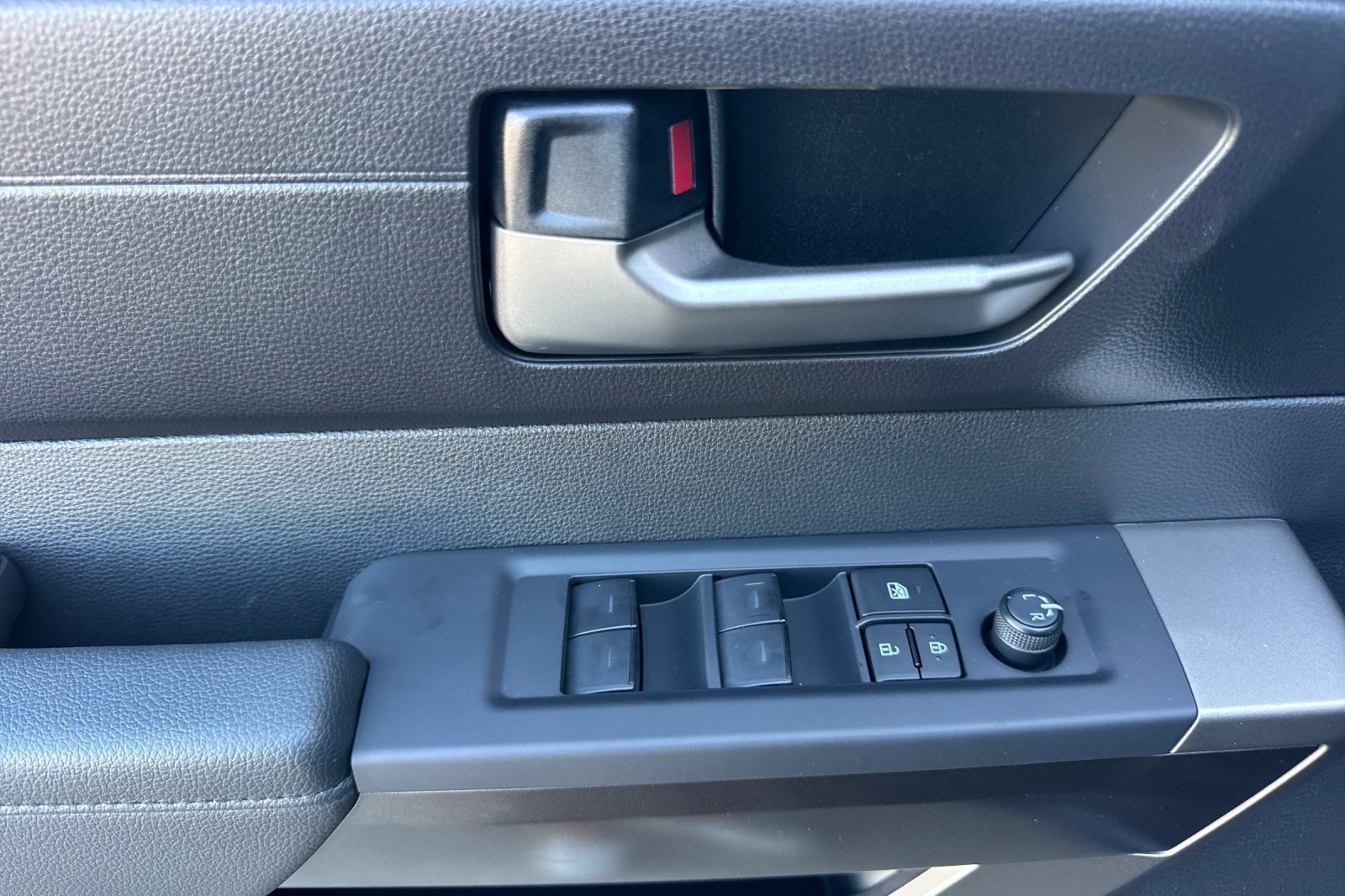 New 2026 Toyota Tundra SR5 AWD/4WD image 14